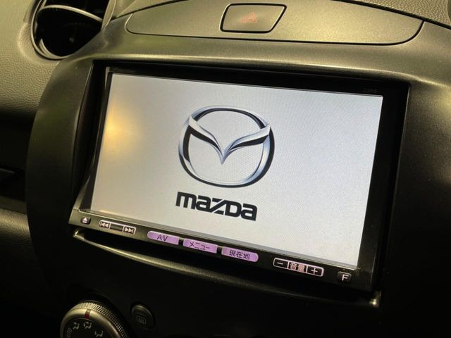 �y�����i�r�z�l�C�̏����i�r�𑕔����Ă���܂��B�i�r�̎g���₷���͂������A�I�[�f�B�I�@�\���[��!�L�����v�◷�s�͂������A�ʋ΂┃�����ȂǕ��i�̃h���C�u���y�����Ȃ�͂���