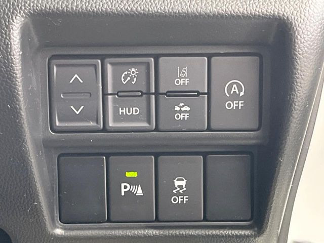 �y�Փˌy���V�X�e���z���s���ɑO���̎ԗ�����F�����A�Փ˂������Ȏ��͌x��ƃu���[�L�ŏՓˉ���Ɣ�Q�y�����A�V�X�g�B�����S�Ƀh���C�u�����y���݂��������܂��B