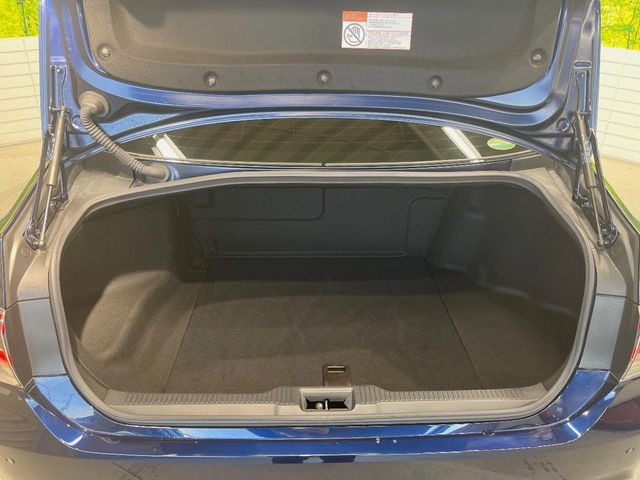 ���i�̂���������ʋ΁A���}���ɏ\���ȉ׎��X�y�[�X���m�ۂ��Ă���܂��B