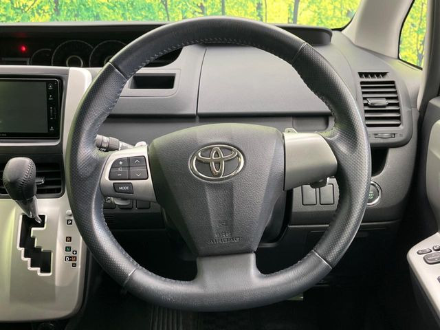 �y�����v�����X�e�A�����O�z�㎿�Ȋv���g�p���邱�ƂŁA��ɂ����������݂ƂĂ��^�]���₷���n���h���ł���