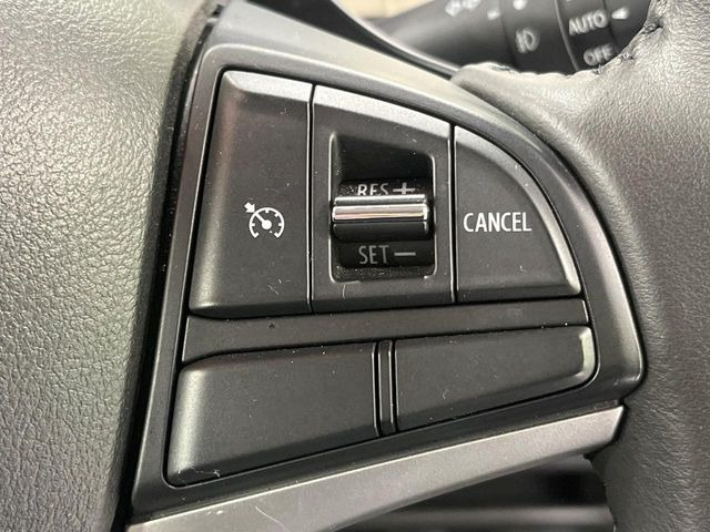 �y�N���[�Y�R���g���[���z�������H�����N���N���s�B�A�N�Z���𗣂��Ă���葬�x�ő��s���ł��A�������^�]���̕��S���y��!�����E�������ȒP�ȃX�C�b�`����Œ����ł��܂��B