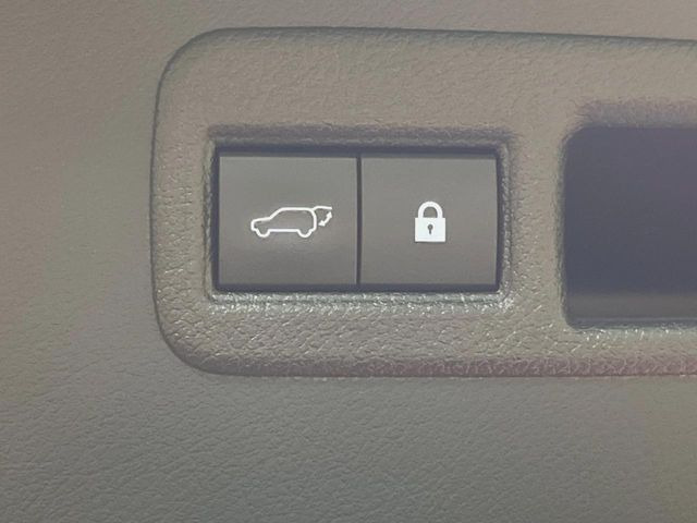 �y�p���[�o�b�N�h�A�z�X�}�[�g�L�[��^�]�Ȃ̃{�^�������������Ń��A�Q�[�g�������ŊJ���܂�!�ו��������Ă��鎞��A�����ʒu�ɂ���o�b�N�h�A��߂�ۂɕ֗��ȋ@�\�ł���