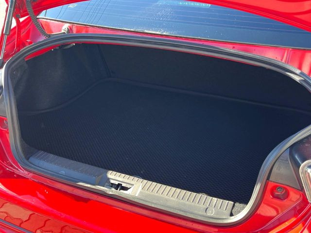 ���i�̂���������ʋ΁A���}���ɏ\���ȉ׎��X�y�[�X���m�ۂ��Ă���܂��B