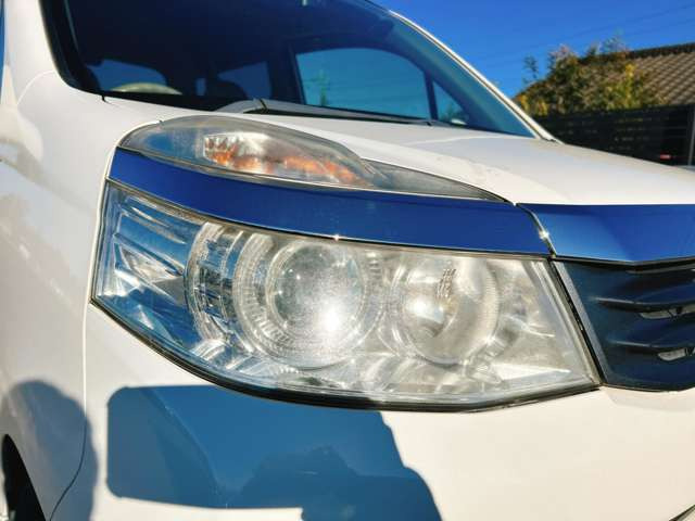 LED���C�g�ւ��ύX�\�ł�!����]�̍ۂɂ͓��X�X�^�b�t�܂ł��C�y�ɂ����k������!