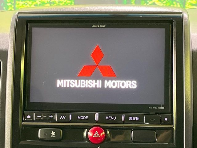 �y�����i�r�z�l�C�̏����i�r�𑕔����Ă���܂��B�i�r�̎g���₷���͂������A�I�[�f�B�I�@�\���[��!�L�����v�◷�s�͂������A�ʋ΂┃�����ȂǕ��i�̃h���C�u���y�����Ȃ�͂���