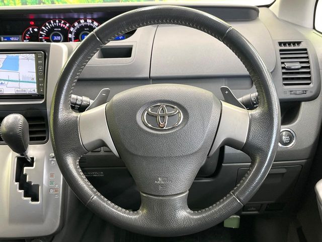 �y�����v�����X�e�A�����O�z�㎿�Ȋv���g�p���邱�ƂŁA��ɂ����������݂ƂĂ��^�]���₷���n���h���ł���