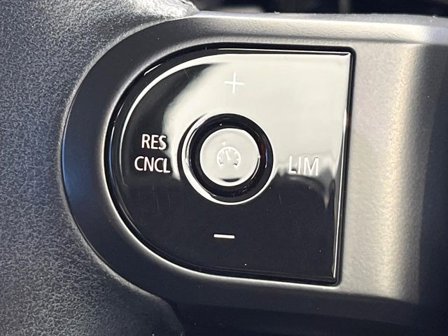 ���I�[�g�N���[�Y�R���g���[��:�������H�⎩���Ԑ�p���H���ɂāA�葬���q���\�ƂȂ�֗��ȋ@�\�ł��B�������ړ��̍ۂł����ɂ����֗��ɂ��g�����������܂���