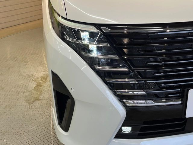 �yLED�w�b�h���C�g�z���V����ԑ��s�����ǍD�Ȏ��E���m�ۂ����S���ĉ^�]�ł��鍂�P�xLED�w�b�h���C�g�𑕔�!�_�����x�������A����d�͂��}�����Ă��܂��B