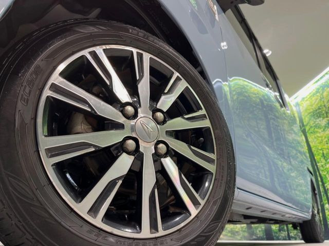 �y����14�C���`�A���~�z�C�[���z�O�ςɃ}�b�`���������A���~�z�C�[���𑕒����Ă���܂��B�e��ЊO�A���~�z�C�[����A�X�^�b�h���X�^�C�����戵�����Ă���܂��B���񂲑��k����������