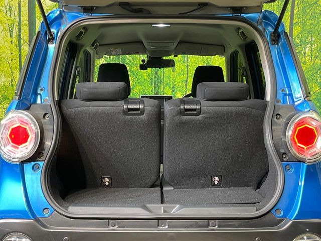 ���i�̂���������ʋ΁A���}���ɏ\���ȉ׎��X�y�[�X���m�ۂ��Ă���܂��B�Z�J���h�V�[�g��|���ƁA�傫�ȉו��̐ύڂ��\�ł���