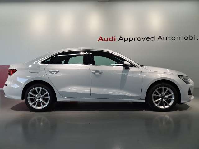 A3セダン30 TFSI アドバンスド