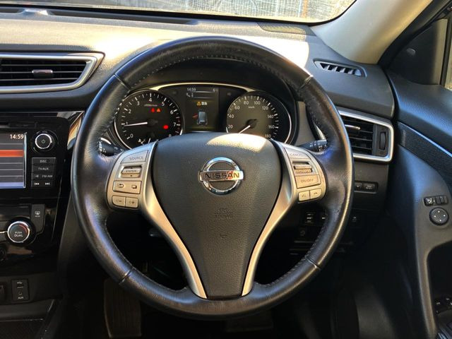 �������E���^���n���h���ł�!���񂵂̌����₷���X�e�A�����O�͑��삵�₷���݌v�ł��B