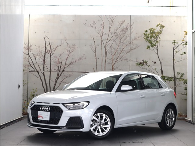 A1スポーツバック25 TFSI アドバンスド