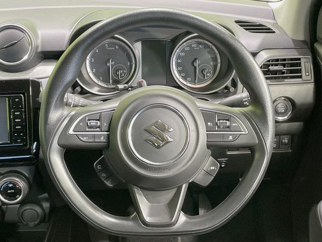 �y�X�e�A�����O�X�C�b�`�z�^�]���A�O������ڐ������炷���ƂȂ��A�I�[�f�B�I���̑��삪�\�ȕ֗��@�\!���S&���K�ȃh���C�u�����o���Ă���܂���