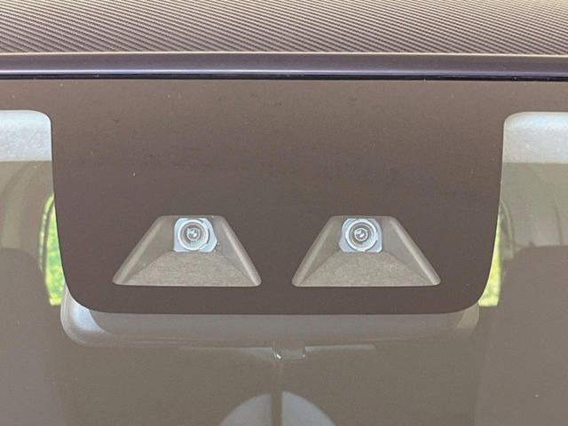 �y�X�}�[�g�A�V�X�g�z���s���ɑO���̎ԗ�����F�����A�Փ˂������Ȏ��͌x��ƃu���[�L�ŏՓˉ���Ɣ�Q�y�����A�V�X�g�B�����S�Ƀh���C�u�����y���݂��������܂��B