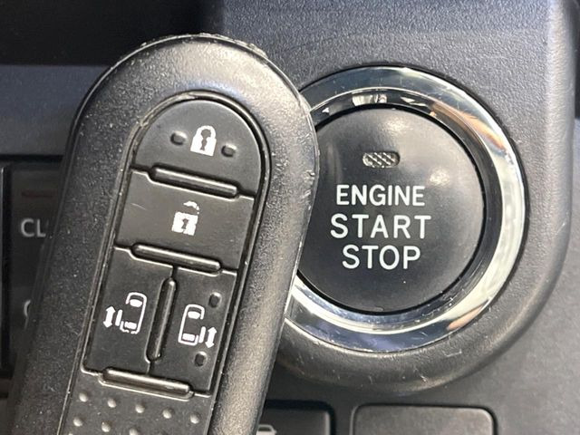 �y�X�}�[�g�L�[�z�J�o����|�P�b�g�ɓ��ꂽ�܂܂ł��h�A�̎{���E�������\�ȃX�}�[�g�L�[�𑕔��B�G���W���̃I���E�I�t�����J�M�����o���K�v����������Ƃ��Ă��֗��ł���