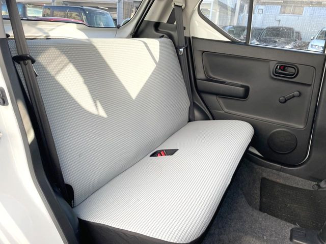 �L�X�Ƃ���2��ڃV�[�g�͋��Z���������A���S�n�����K!�F�B��Ƒ��Ƃ̂��o�����ɂ҂�����ł��B�x�r�[�V�[�g��`���C���h�V�[�g�g�p�������K�ɂ��߂�������������\���ȋ�Ԃ��m�ۂ��Ă��܂��B