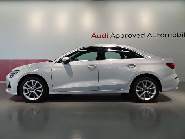 A3セダン30 TFSI アドバンスド