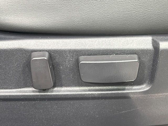 �y�p���[�V�[�g�z�X�C�b�`��ŊȒP�ɃV�[�g�̔��������\!�d��������͂�����܂���!���K�ȃV�[�g�|�W�V�����ɃZ�b�g���āA���K�ȃh���C�u�����y���݂��������B