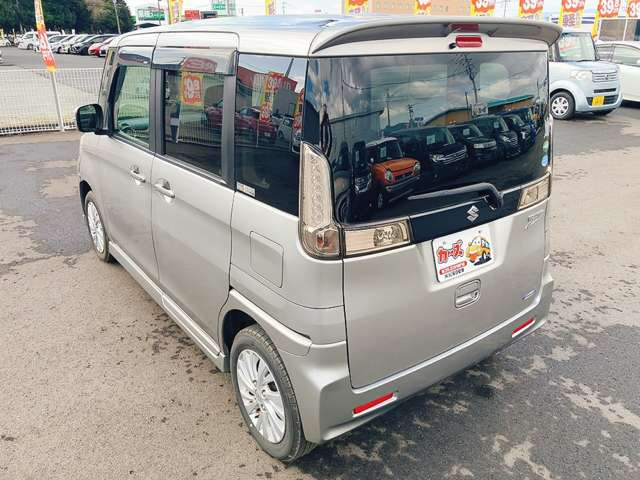 ���X�ł͌y�����Ԃ��畁�ʎԂ܂ŕ��L���I�[�����[�J�[�̎Ԏ�E�F�E�O���[�h��L�x�ɑ����Ă���܂��B