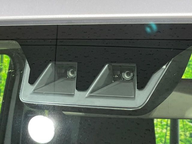 �y�X�}�[�g�A�V�X�g�z���s���ɑO���̎ԗ�����F�����A�Փ˂������Ȏ��͌x��ƃu���[�L�ŏՓˉ���Ɣ�Q�y�����A�V�X�g�B�����S�Ƀh���C�u�����y���݂��������܂��B