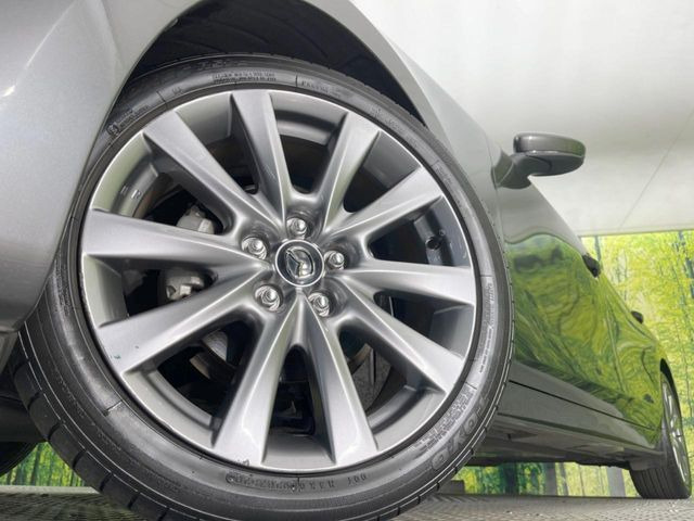 �y�����A���~�z�C�[���z�O�ςɃ}�b�`���������A���~�z�C�[���𑕒����Ă���܂��B�e��ЊO�A���~�z�C�[����A�X�^�b�h���X�^�C�����戵�����Ă���܂��B���񂲑��k����������