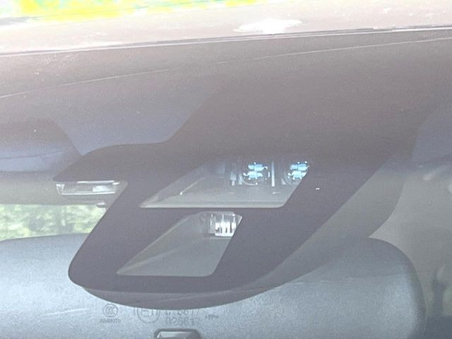 �y�V�e�B�u���[�L�A�N�e�B�u�V�X�e���z�ᑬ���s���ɑO���̎ԗ�����F�����A�Փ˂������Ȏ��͌x��ƃu���[�L�ŏՓˉ���Ɣ�Q�y�����A�V�X�g�B�����S�Ƀh���C�u�����y���݂��������܂��B