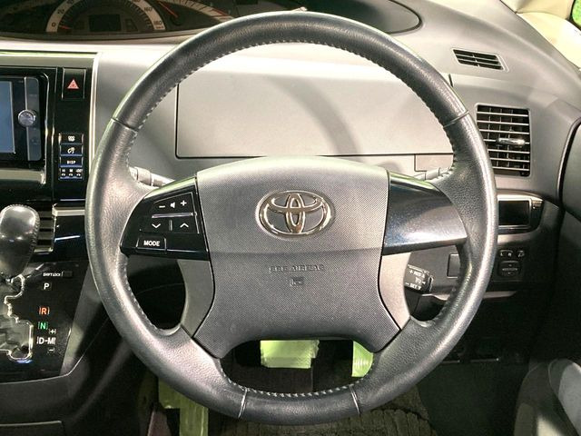 �y�����v�����X�e�A�����O�z�㎿�Ȋv���g�p���邱�ƂŁA��ɂ����������݂ƂĂ��^�]���₷���n���h���ł���