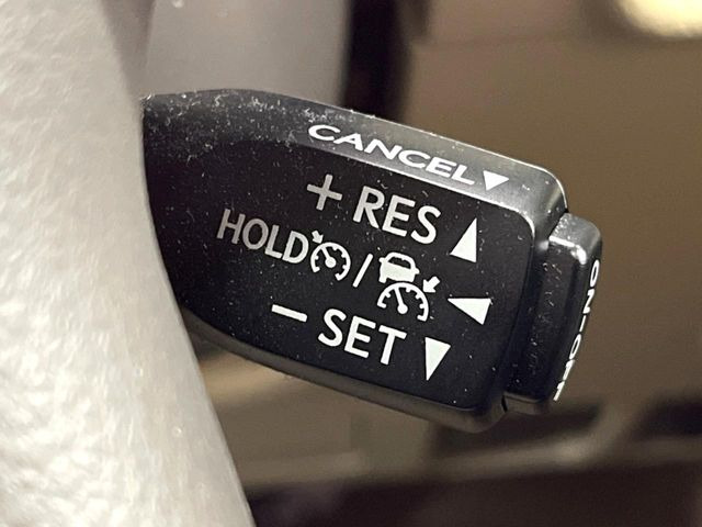 �y���[�_�[�N���[�Y�R���g���[���z�������H�ł̒��������s���y��!!�����ő��x��ۂN���[�Y�R���g���[�����A�Փˌy���V�X�e���ƘA�g���A�O���̎ԗ������m���ĎԊԂ�ۂ悤�ɑ��x���߂��Ă���܂�!!