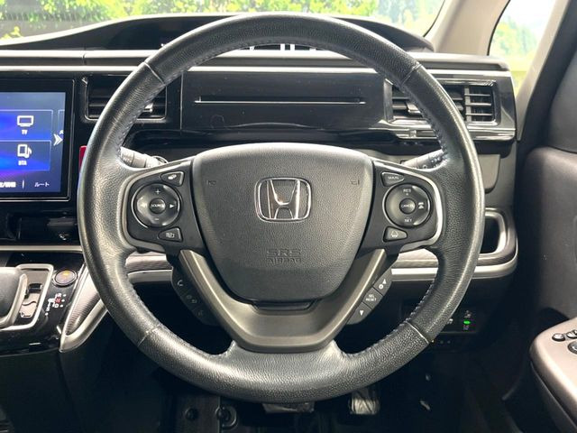 �y�����v�����X�e�A�����O�z�㎿�Ȋv���g�p���邱�ƂŁA��ɂ����������݂ƂĂ��^�]���₷���n���h���ł���