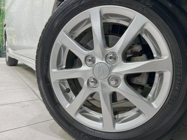 �y����14�C���`�A���~�z�C�[���z�O�ςɃ}�b�`���������A���~�z�C�[���𑕒����Ă���܂��B�e��ЊO�A���~�z�C�[����A�X�^�b�h���X�^�C�����戵�����Ă���܂��B���񂲑��k����������