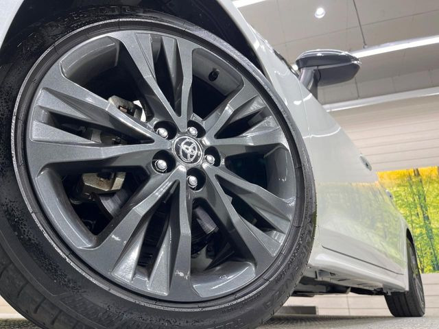 �y�����A���~�z�C�[���z�O�ςɃ}�b�`���������A���~�z�C�[���𑕒����Ă���܂��B�e��ЊO�A���~�z�C�[����A�X�^�b�h���X�^�C�����戵�����Ă���܂��B���񂲑��k����������