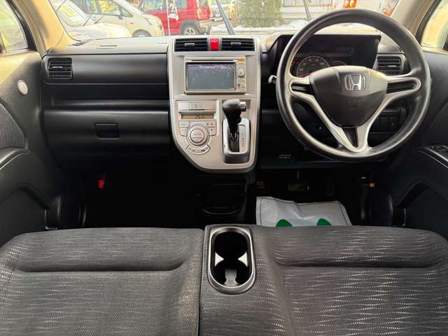 ゼストスパークW 4WD