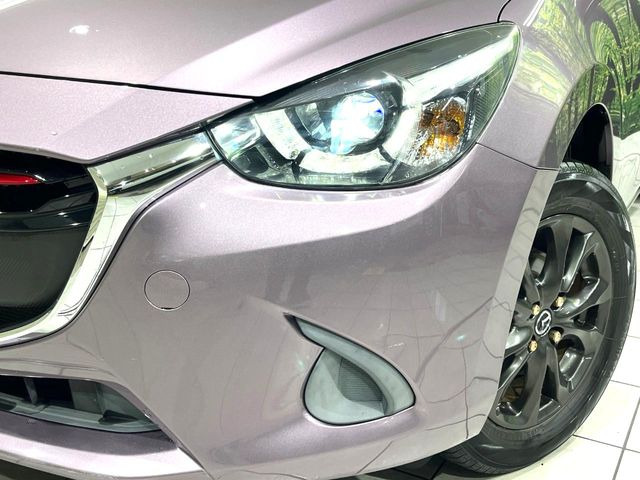 �yLED�w�b�h���C�g�z���V����ԑ��s�����ǍD�Ȏ��E���m�ۂ����S���ĉ^�]�ł��鍂�P�xLED�w�b�h���C�g�𑕔�!�_�����x�������A����d�͂��}�����Ă��܂��B