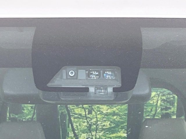 �y�g���^�Z�[�t�e�B�Z���X�z���s���ɑO���̎ԗ�����F�����A�Փ˂������Ȏ��͌x��ƃu���[�L�ŏՓˉ���Ɣ�Q�y�����A�V�X�g�B�����S�Ƀh���C�u�����y���݂��������܂��B