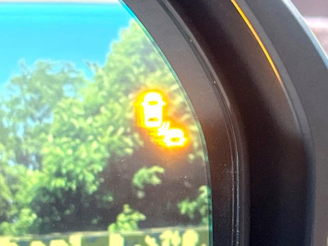 �y�u���C���h�X�|�b�g�C���t�H���[�V�����z���s���A�h�A�~���[�̎��p�ɂȂ�₷���ӏ��Ɍ㑱�Ԃ��ڋ߂���ƃT�C�h�~���[�t�߂Ɍx����\���A�h���C�o�[�ɒ��ӊ��N�����Ă���܂��B