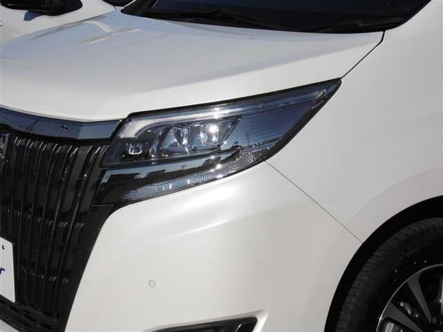 エスクァイアハイブリッド1.8 Gi プレミアムパッケージ ブラックテイラード