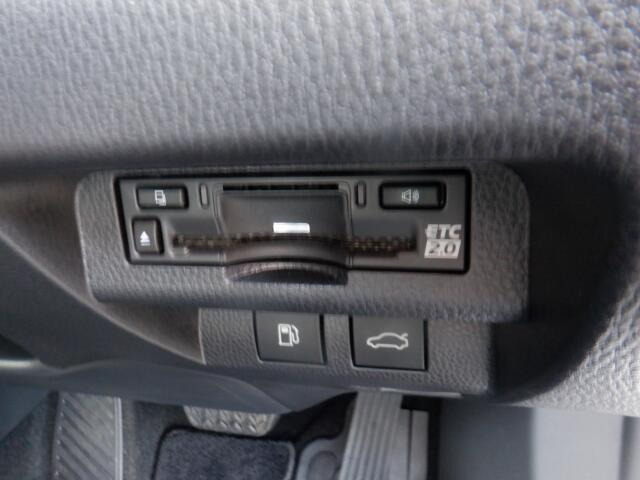 ETC利用で高速料金割引!料金所渋滞を解消しアイドリング時に発生する排気ガスも減らせCO2削減にも貢献!環境のみならずおサイフにも優しいですね♪