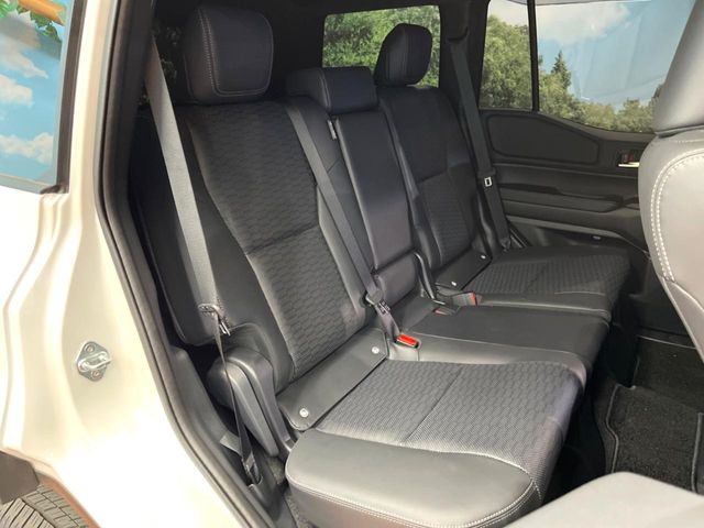 �L�X�Ƃ���2��ڃV�[�g�͋��Z���������A���S�n�����K!�F�B��Ƒ��Ƃ̂��o�����ɂ҂�����ł��B�x�r�[�V�[�g��`���C���h�V�[�g�g�p�������K�ɂ��߂�������������\���ȋ�Ԃ��m�ۂ��Ă��܂��B