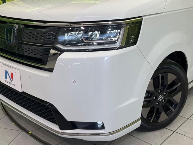 �yLED�w�b�h���C�g�z���V����ԑ��s�����ǍD�Ȏ��E���m�ۂ����S���ĉ^�]�ł��鍂�P�xLED�w�b�h���C�g�𑕔�!�_�����x�������A����d�͂��}�����Ă��܂��B