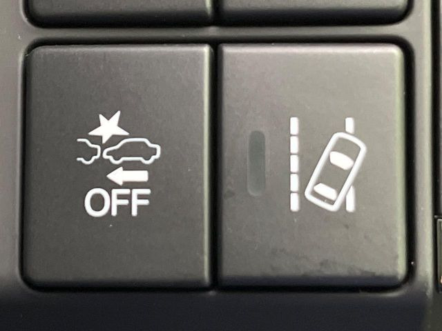 �y�z���_�Z���V���O�z���s���ɑO���̎ԗ�����F�����A�Փ˂������Ȏ��͌x��ƃu���[�L�ŏՓˉ���Ɣ�Q�y�����A�V�X�g�B�����S�Ƀh���C�u�����y���݂��������܂��B