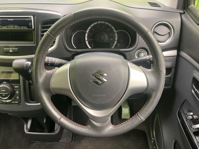 �y�����v�����X�e�A�����O�z�㎿�Ȋv���g�p���邱�ƂŁA��ɂ����������݂ƂĂ��^�]���₷���n���h���ł���