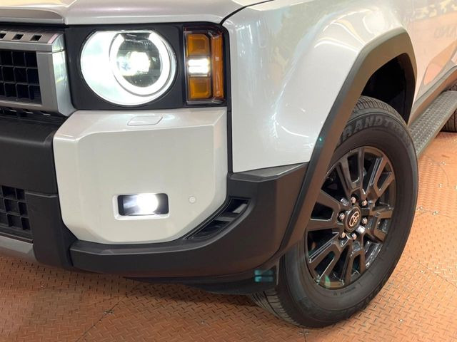 �y�ۖ�LED�w�b�h���C�g�z���V����ԑ��s�����ǍD�Ȏ��E���m�ۂ����S���ĉ^�]�ł��鍂�P�xLED�w�b�h���C�g�𑕔�!�_�����x�������A����d�͂��}�����Ă��܂��B