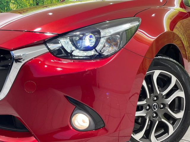 �yLED�w�b�h���C�g�z���V����ԑ��s�����ǍD�Ȏ��E���m�ۂ����S���ĉ^�]�ł��鍂�P�xLED�w�b�h���C�g�𑕔�!�_�����x�������A����d�͂��}�����Ă��܂��B