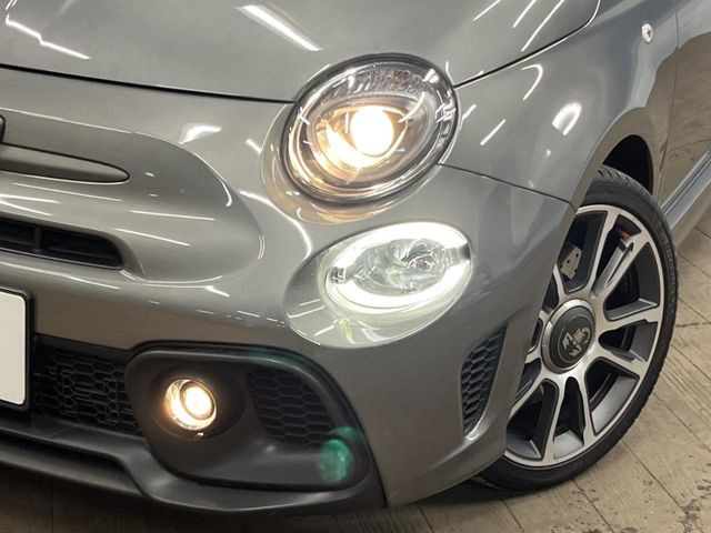 ���w�b�h���C�g:�w�b�h���C�g�͉��΂݂����Ȃ��A�Y��ȏ�Ԃ�ۂ��Ă���܂��B���΂ݖh�~�̃����Y�R�[�e�B���O�̎{�H���\�ł������܂��B