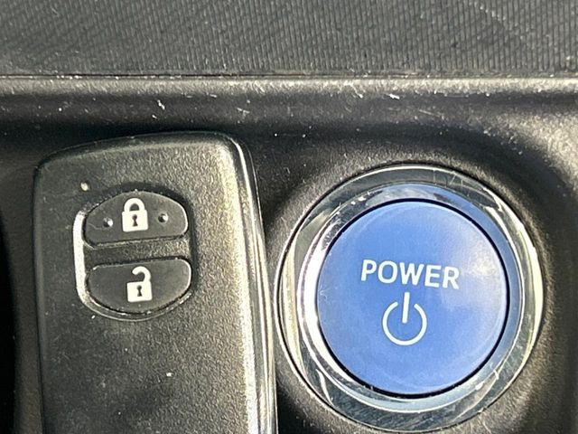 �y�X�}�[�g�L�[�z�J�o����|�P�b�g�ɓ��ꂽ�܂܂ł��h�A�̎{���E�������\�ȃX�}�[�g�L�[�𑕔��B�G���W���̃I���E�I�t�����J�M�����o���K�v����������Ƃ��Ă��֗��ł���