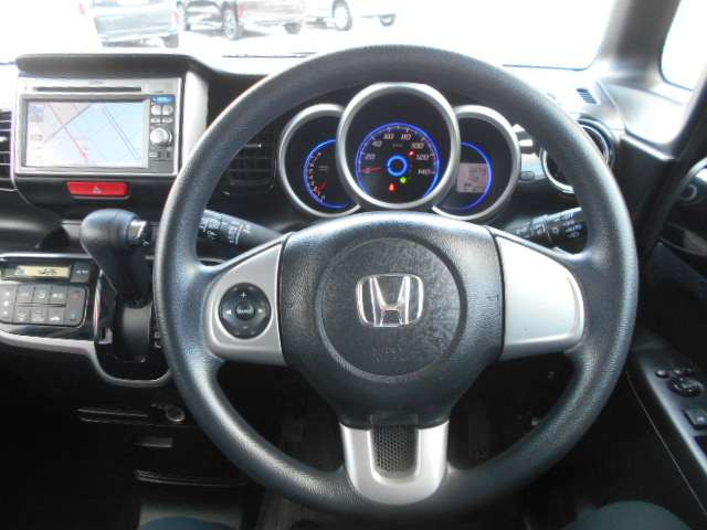 N-BOXカスタムG Lパッケージ 4WD