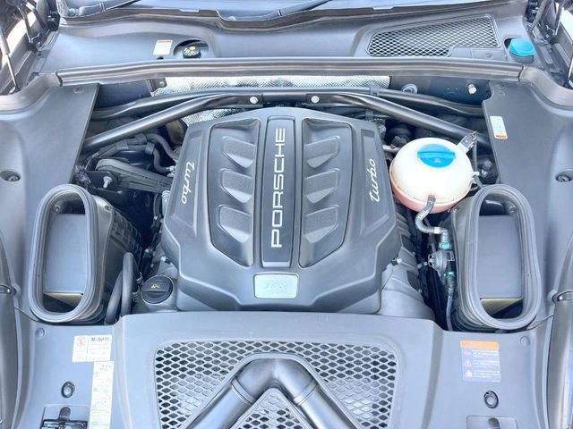 �����X�ł́A�e���[�J�[�̐�p�f�f�e�X�^�[�𓱓��B���Ǝ��i�����e�N�j�J���X�^�b�t���풓���Ă���܂��̂ŁA������̍ۂɂ����S���Ă����p���������܂��B