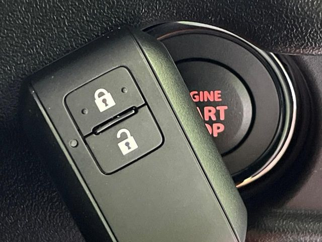 �y�L�[���X�X�^�[�g�V�X�e���z�J�o����|�P�b�g�ɓ��ꂽ�܂܂ł��h�A�̎{���E�������\�ȃX�}�[�g�L�[�𑕔��B�G���W���̃I���E�I�t�����J�M�����o���K�v����������Ƃ��Ă��֗��ł���