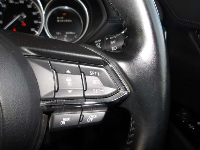 �A�_�v�e�B�u�N���[�Y�R���g���[���t��